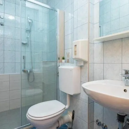 Apartment Azzurro 2 By Guide *